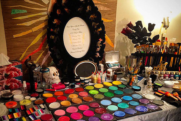 Bodypainting München Schminkfarben-Bar